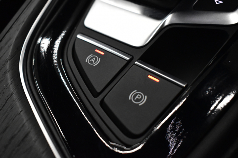 BMW 5シリーズ 530iﾂｰﾘﾝｸﾞ Mｽﾎﾟｰﾂ ﾊｲﾗｲﾝP 新ﾃﾞｻﾞｲﾝ液晶ﾒｰﾀｰ LEDﾍｯﾄﾞﾗｲﾄ 全席ｼｰﾄﾋｰﾀｰ 付黒革 追従ACC HUD ﾀｯﾁﾊﾟﾈﾙHDDﾅﾋﾞ 3Dﾋﾞｭｰ Pｱｼｽﾄ 車線変更&逸脱&歩行者警告  19AW 2年保証