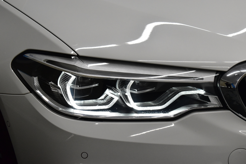 BMW 5シリーズ 530iﾂｰﾘﾝｸﾞ Mｽﾎﾟｰﾂ ﾊｲﾗｲﾝP 新ﾃﾞｻﾞｲﾝ液晶ﾒｰﾀｰ LEDﾍｯﾄﾞﾗｲﾄ 全席ｼｰﾄﾋｰﾀｰ 付黒革 追従ACC HUD ﾀｯﾁﾊﾟﾈﾙHDDﾅﾋﾞ 3Dﾋﾞｭｰ Pｱｼｽﾄ 車線変更&逸脱&歩行者警告  19AW 2年保証