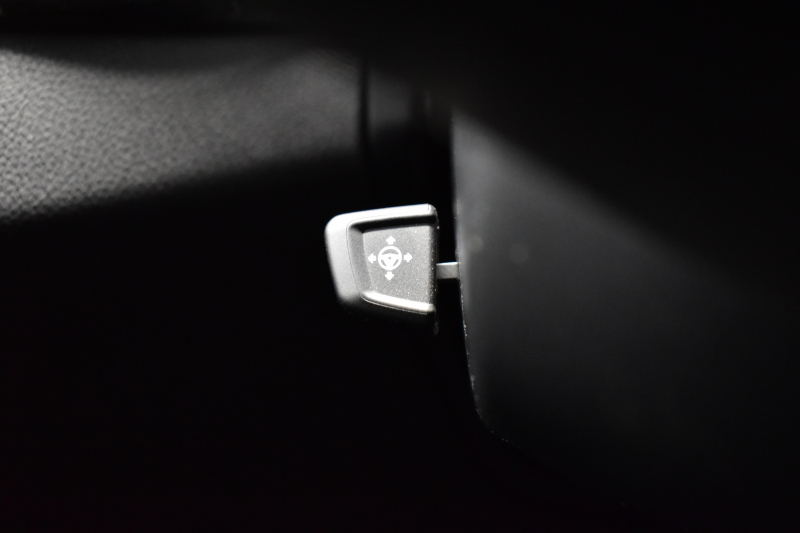 BMW 5シリーズ 530iﾂｰﾘﾝｸﾞ Mｽﾎﾟｰﾂ ﾊｲﾗｲﾝP 新ﾃﾞｻﾞｲﾝ液晶ﾒｰﾀｰ LEDﾍｯﾄﾞﾗｲﾄ 全席ｼｰﾄﾋｰﾀｰ 付黒革 追従ACC HUD ﾀｯﾁﾊﾟﾈﾙHDDﾅﾋﾞ 3Dﾋﾞｭｰ Pｱｼｽﾄ 車線変更&逸脱&歩行者警告  19AW 2年保証