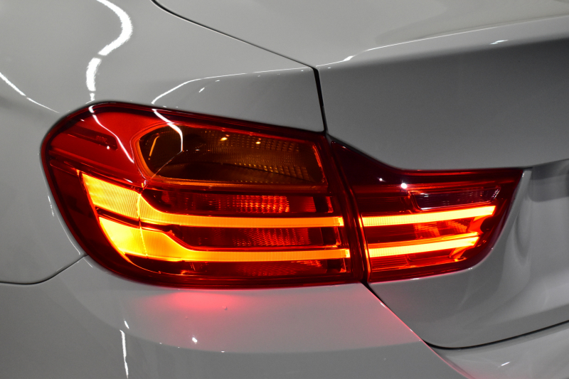 BMW Mシリーズ M4ｸｰﾍﾟ MDCT 7速DCT OPｱﾀﾞﾌﾟﾃｨﾌﾞMｻｽﾍﾟﾝｼｮﾝ ﾋｰﾀｰ付黒革 HUD ｱﾀﾞﾌﾟﾃｨﾌﾞLEDﾍｯﾄﾞﾗｲﾄ ｵﾌﾟｼｮﾝ19AW 衝突軽減ﾌﾞﾚｰｷ 車線逸脱&歩行者警告  ﾀｯﾁﾊﾟｯﾄﾞHDDﾅﾋﾞﾌﾙｾｸﾞBｶﾒﾗ 前後PDC ｶｰﾎﾞﾝR&ｲﾝﾃﾘｱ&ｼﾌﾄﾉﾌﾞ 2年保証