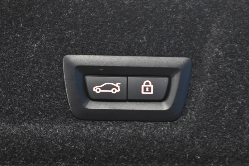 BMW 3シリーズ 330i Mｽﾎﾟｰﾂ G20型 高出力 ｲﾉﾍﾞｰｼｮﾝ&ﾊｲﾗｲﾝ&ｺﾝﾌｫｰﾄP 3Dﾃﾞｻﾞｲﾝﾏﾌﾗｰ&ﾀﾞｳﾝｻｽ ﾚｰｻﾞｰLEDﾗｲﾄ ﾋｰﾀｰ付黒革 HUD ACC 19AW Mｽﾎﾟｰﾂﾌﾞﾚｰｷ ﾊﾟｰｷﾝｸﾞｱｼｽﾄ+  3Dﾋﾞｭｰ全周囲ｶﾒﾗ ﾀｯﾁﾊﾟﾈﾙﾅﾋﾞ ｱｯﾌﾟﾙｶｰﾌﾟﾚｲ 側面衝突&車線変更警告  2年保証