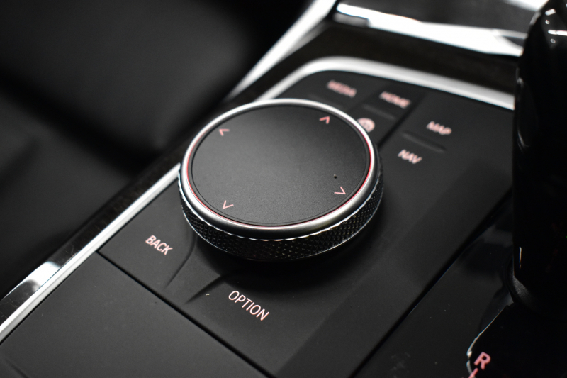 BMW 3シリーズ 330i Mｽﾎﾟｰﾂ G20型 高出力 ｲﾉﾍﾞｰｼｮﾝ&ﾊｲﾗｲﾝ&ｺﾝﾌｫｰﾄP 3Dﾃﾞｻﾞｲﾝﾏﾌﾗｰ&ﾀﾞｳﾝｻｽ ﾚｰｻﾞｰLEDﾗｲﾄ ﾋｰﾀｰ付黒革 HUD ACC 19AW Mｽﾎﾟｰﾂﾌﾞﾚｰｷ ﾊﾟｰｷﾝｸﾞｱｼｽﾄ+  3Dﾋﾞｭｰ全周囲ｶﾒﾗ ﾀｯﾁﾊﾟﾈﾙﾅﾋﾞ ｱｯﾌﾟﾙｶｰﾌﾟﾚｲ 側面衝突&車線変更警告  2年保証