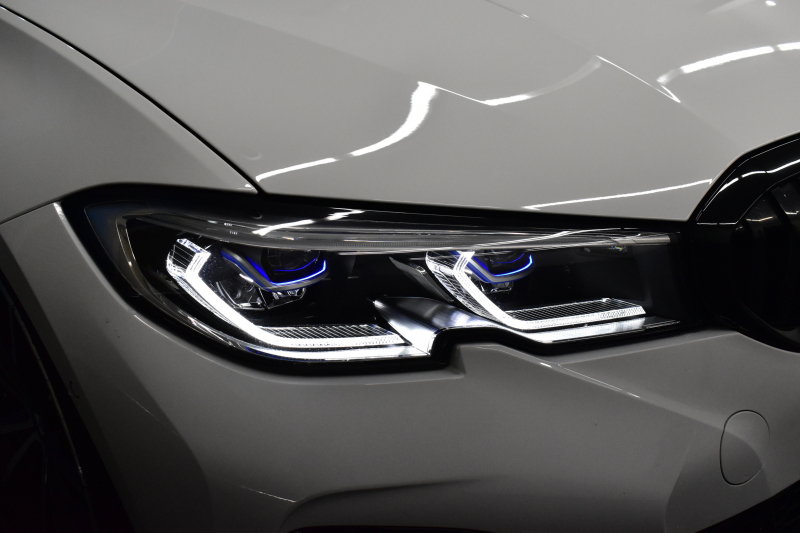 BMW 3シリーズ 330i Mｽﾎﾟｰﾂ G20型 高出力 ｲﾉﾍﾞｰｼｮﾝ&ﾊｲﾗｲﾝ&ｺﾝﾌｫｰﾄP 3Dﾃﾞｻﾞｲﾝﾏﾌﾗｰ&ﾀﾞｳﾝｻｽ ﾚｰｻﾞｰLEDﾗｲﾄ ﾋｰﾀｰ付黒革 HUD ACC 19AW Mｽﾎﾟｰﾂﾌﾞﾚｰｷ ﾊﾟｰｷﾝｸﾞｱｼｽﾄ+  3Dﾋﾞｭｰ全周囲ｶﾒﾗ ﾀｯﾁﾊﾟﾈﾙﾅﾋﾞ ｱｯﾌﾟﾙｶｰﾌﾟﾚｲ 側面衝突&車線変更警告  2年保証