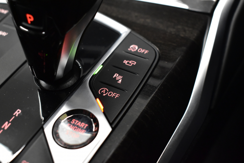 BMW 3シリーズ 330i Mｽﾎﾟｰﾂ G20型 高出力 ｲﾉﾍﾞｰｼｮﾝ&ﾊｲﾗｲﾝ&ｺﾝﾌｫｰﾄP 3Dﾃﾞｻﾞｲﾝﾏﾌﾗｰ&ﾀﾞｳﾝｻｽ ﾚｰｻﾞｰLEDﾗｲﾄ ﾋｰﾀｰ付黒革 HUD ACC 19AW Mｽﾎﾟｰﾂﾌﾞﾚｰｷ ﾊﾟｰｷﾝｸﾞｱｼｽﾄ+  3Dﾋﾞｭｰ全周囲ｶﾒﾗ ﾀｯﾁﾊﾟﾈﾙﾅﾋﾞ ｱｯﾌﾟﾙｶｰﾌﾟﾚｲ 側面衝突&車線変更警告  2年保証