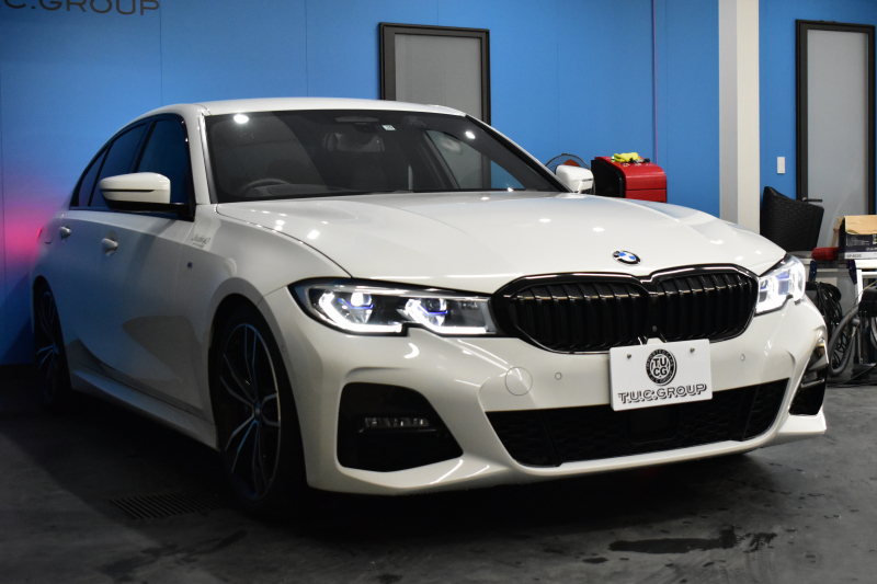 BMW 3シリーズ 330i Mｽﾎﾟｰﾂ G20型 高出力 ｲﾉﾍﾞｰｼｮﾝ&ﾊｲﾗｲﾝ&ｺﾝﾌｫｰﾄP 3Dﾃﾞｻﾞｲﾝﾏﾌﾗｰ&ﾀﾞｳﾝｻｽ ﾚｰｻﾞｰLEDﾗｲﾄ ﾋｰﾀｰ付黒革 HUD ACC 19AW Mｽﾎﾟｰﾂﾌﾞﾚｰｷ ﾊﾟｰｷﾝｸﾞｱｼｽﾄ+  3Dﾋﾞｭｰ全周囲ｶﾒﾗ ﾀｯﾁﾊﾟﾈﾙﾅﾋﾞ ｱｯﾌﾟﾙｶｰﾌﾟﾚｲ 側面衝突&車線変更警告  2年保証