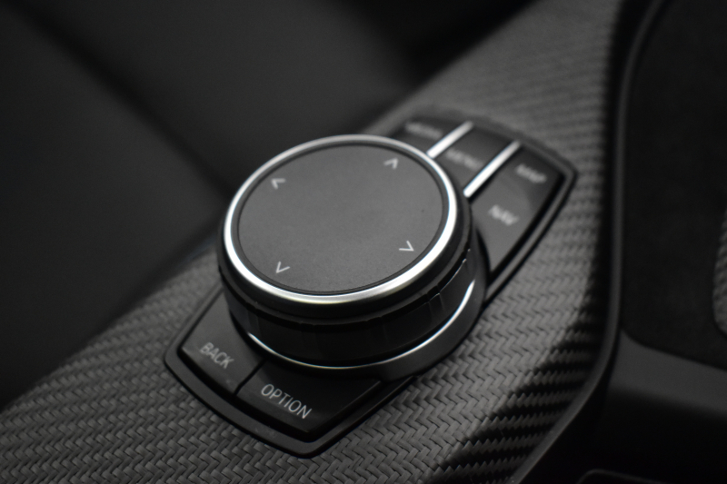 BMW Mシリーズ M2 ｺﾝﾍﾟﾃｨｼｮﾝ MDCT 7速DCT LCI後期 ｾﾚｸﾄ&MﾄﾞﾗｲﾊﾞｰｽﾞP ｻﾝR 最高速270㎞/h  ﾍｷｻｺﾞﾅﾙLEDﾍｯﾄﾞﾗｲﾄ&ﾃｰﾙ ﾋｰﾀｰ付黒革 harman/kardon ﾀｯﾁﾊﾟﾈﾙHDDﾅﾋﾞBｶﾒﾗ 19AW 車線逸脱&歩行者警告 衝突軽減ﾌﾞﾚｰｷ ｶｰﾎﾞﾝｲﾝﾃﾘｱ Mｼｰﾄﾍﾞﾙﾄ  2年保証