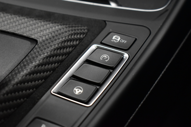 BMW Mシリーズ M2 ｺﾝﾍﾟﾃｨｼｮﾝ MDCT 7速DCT LCI後期 ｾﾚｸﾄ&MﾄﾞﾗｲﾊﾞｰｽﾞP ｻﾝR 最高速270㎞/h  ﾍｷｻｺﾞﾅﾙLEDﾍｯﾄﾞﾗｲﾄ&ﾃｰﾙ ﾋｰﾀｰ付黒革 harman/kardon ﾀｯﾁﾊﾟﾈﾙHDDﾅﾋﾞBｶﾒﾗ 19AW 車線逸脱&歩行者警告 衝突軽減ﾌﾞﾚｰｷ ｶｰﾎﾞﾝｲﾝﾃﾘｱ Mｼｰﾄﾍﾞﾙﾄ  2年保証