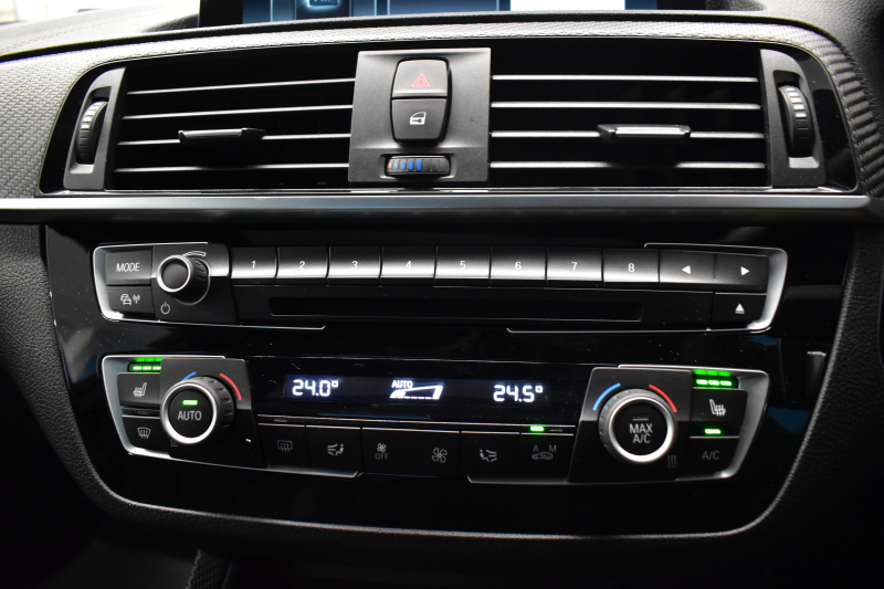 BMW Mシリーズ M2 ｺﾝﾍﾟﾃｨｼｮﾝ MDCT 7速DCT LCI後期 ｾﾚｸﾄ&MﾄﾞﾗｲﾊﾞｰｽﾞP ｻﾝR 最高速270㎞/h  ﾍｷｻｺﾞﾅﾙLEDﾍｯﾄﾞﾗｲﾄ&ﾃｰﾙ ﾋｰﾀｰ付黒革 harman/kardon ﾀｯﾁﾊﾟﾈﾙHDDﾅﾋﾞBｶﾒﾗ 19AW 車線逸脱&歩行者警告 衝突軽減ﾌﾞﾚｰｷ ｶｰﾎﾞﾝｲﾝﾃﾘｱ Mｼｰﾄﾍﾞﾙﾄ  2年保証