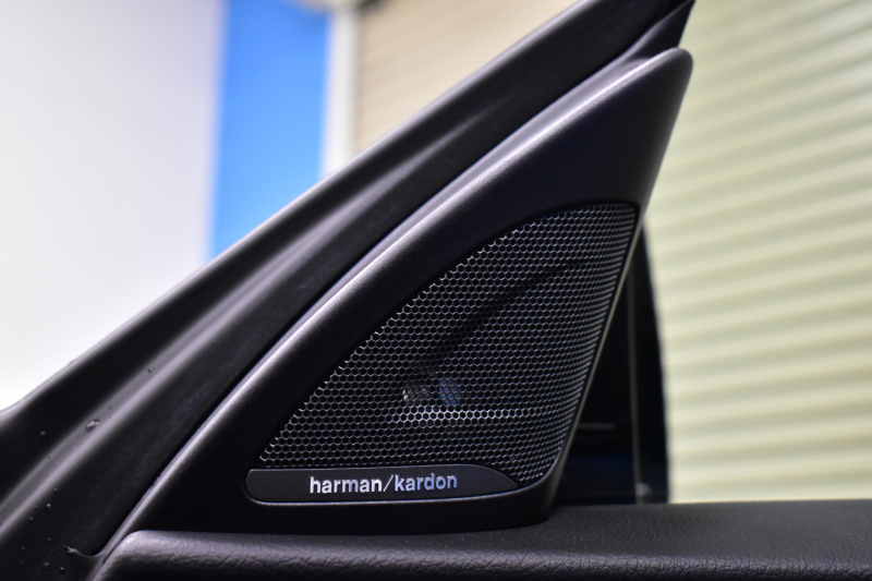 BMW Mシリーズ M2 ｺﾝﾍﾟﾃｨｼｮﾝ MDCT 7速DCT LCI後期 ｾﾚｸﾄ&MﾄﾞﾗｲﾊﾞｰｽﾞP ｻﾝR 最高速270㎞/h  ﾍｷｻｺﾞﾅﾙLEDﾍｯﾄﾞﾗｲﾄ&ﾃｰﾙ ﾋｰﾀｰ付黒革 harman/kardon ﾀｯﾁﾊﾟﾈﾙHDDﾅﾋﾞBｶﾒﾗ 19AW 車線逸脱&歩行者警告 衝突軽減ﾌﾞﾚｰｷ ｶｰﾎﾞﾝｲﾝﾃﾘｱ Mｼｰﾄﾍﾞﾙﾄ  2年保証