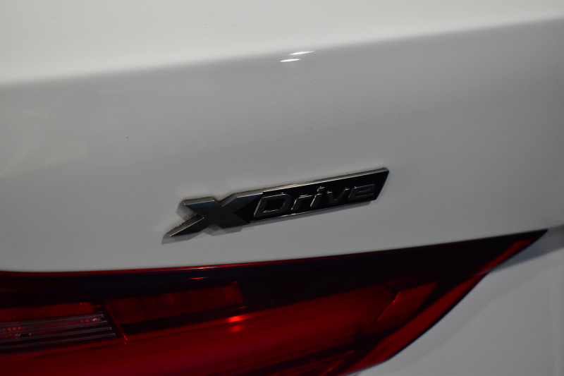 BMW 1シリーズ M135i xDrive 4WD ﾃﾞﾋﾞｭｰP ｺﾝﾌｫｰﾄ&ﾅﾋﾞｹﾞｰｼｮﾝP ﾋｰﾀｰ付ﾌﾞﾗｯｸﾚｻﾞｰMｽﾎﾟｰﾂｼｰﾄ 可変ｻｽﾍﾟﾝｼｮﾝ Mｼｰﾄﾍﾞﾙﾄ Mｽﾎﾟｰﾂﾌﾞﾚｰｷ ACC Pｱｼｽﾄ BMWﾗｲﾌﾞｺｯｸﾋﾟｯﾄ ﾀｯﾁﾊﾟﾈﾙﾅﾋﾞ ｱｯﾌﾟﾙｶｰﾌﾟﾚｲ ﾍｷｻｺﾞﾅﾙLEDﾍｯﾄﾞﾗｲﾄ  2年保証