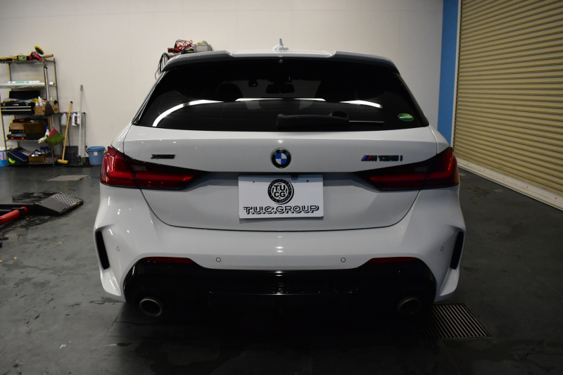 BMW 1シリーズ M135i xDrive 4WD ﾃﾞﾋﾞｭｰP ｺﾝﾌｫｰﾄ&ﾅﾋﾞｹﾞｰｼｮﾝP ﾋｰﾀｰ付ﾌﾞﾗｯｸﾚｻﾞｰMｽﾎﾟｰﾂｼｰﾄ 可変ｻｽﾍﾟﾝｼｮﾝ Mｼｰﾄﾍﾞﾙﾄ Mｽﾎﾟｰﾂﾌﾞﾚｰｷ ACC Pｱｼｽﾄ BMWﾗｲﾌﾞｺｯｸﾋﾟｯﾄ ﾀｯﾁﾊﾟﾈﾙﾅﾋﾞ ｱｯﾌﾟﾙｶｰﾌﾟﾚｲ ﾍｷｻｺﾞﾅﾙLEDﾍｯﾄﾞﾗｲﾄ  2年保証