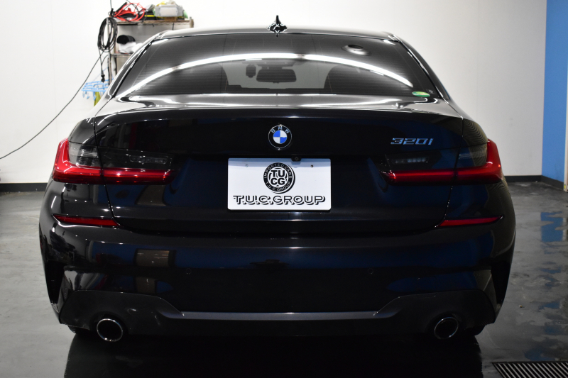 BMW 3シリーズ 320i Mｽﾎﾟｰﾂ G20型 ﾊﾟｰｷﾝｸﾞｱｼｽﾄﾌﾟﾗｽ 追従ACC LEDﾍｯﾄﾞﾗｲﾄ ｼｰﾄﾋｰﾀｰ 3Dﾋﾞｭｰ全周囲ｶﾒﾗ ﾀｯﾁﾊﾟﾈﾙﾅﾋﾞ ｱｯﾌﾟﾙｶｰﾌﾟﾚｲ 側面衝突&車線変更&逸脱&歩行者警告 液晶ﾒｰﾀｰ 後退ｱｼｽﾄ ｱｸﾃｨﾌﾞPDC緊急ﾌﾞﾚｰｷ 18AW  2年保証