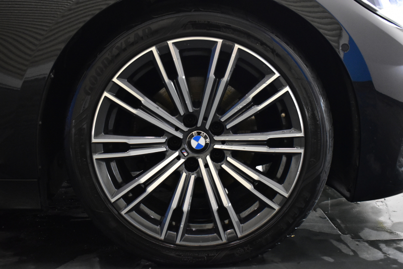 BMW 3シリーズ 320i Mｽﾎﾟｰﾂ G20型 ﾊﾟｰｷﾝｸﾞｱｼｽﾄﾌﾟﾗｽ 追従ACC LEDﾍｯﾄﾞﾗｲﾄ ｼｰﾄﾋｰﾀｰ 3Dﾋﾞｭｰ全周囲ｶﾒﾗ ﾀｯﾁﾊﾟﾈﾙﾅﾋﾞ ｱｯﾌﾟﾙｶｰﾌﾟﾚｲ 側面衝突&車線変更&逸脱&歩行者警告 液晶ﾒｰﾀｰ 後退ｱｼｽﾄ ｱｸﾃｨﾌﾞPDC緊急ﾌﾞﾚｰｷ 18AW  2年保証