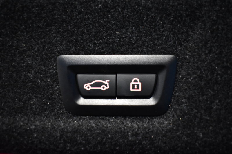 BMW 3シリーズ 330i Mｽﾎﾟｰﾂ G20型 高出力 ｲﾉﾍﾞｰｼｮﾝ&ﾊｲﾗｲﾝ&ｺﾝﾌｫｰﾄP ﾚｰｻﾞｰLEDﾗｲﾄ ﾋｰﾀｰ付黒革 HUD ACC 18AW Mｽﾎﾟｰﾂﾌﾞﾚｰｷ ﾊﾟｰｷﾝｸﾞｱｼｽﾄ+  3Dﾋﾞｭｰ全周囲ｶﾒﾗ ﾀｯﾁﾊﾟﾈﾙﾅﾋﾞ ｱｯﾌﾟﾙｶｰﾌﾟﾚｲ 側面衝突&車線変更警告  2年保証