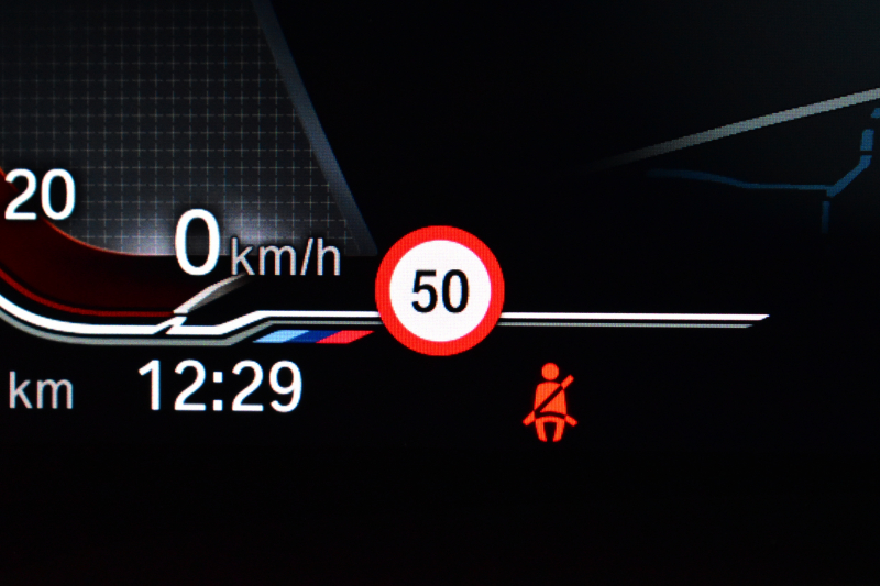 BMW 3シリーズ 330i Mｽﾎﾟｰﾂ G20型 高出力 ｲﾉﾍﾞｰｼｮﾝ&ﾊｲﾗｲﾝ&ｺﾝﾌｫｰﾄP ﾚｰｻﾞｰLEDﾗｲﾄ ﾋｰﾀｰ付黒革 HUD ACC 18AW Mｽﾎﾟｰﾂﾌﾞﾚｰｷ ﾊﾟｰｷﾝｸﾞｱｼｽﾄ+  3Dﾋﾞｭｰ全周囲ｶﾒﾗ ﾀｯﾁﾊﾟﾈﾙﾅﾋﾞ ｱｯﾌﾟﾙｶｰﾌﾟﾚｲ 側面衝突&車線変更警告  2年保証