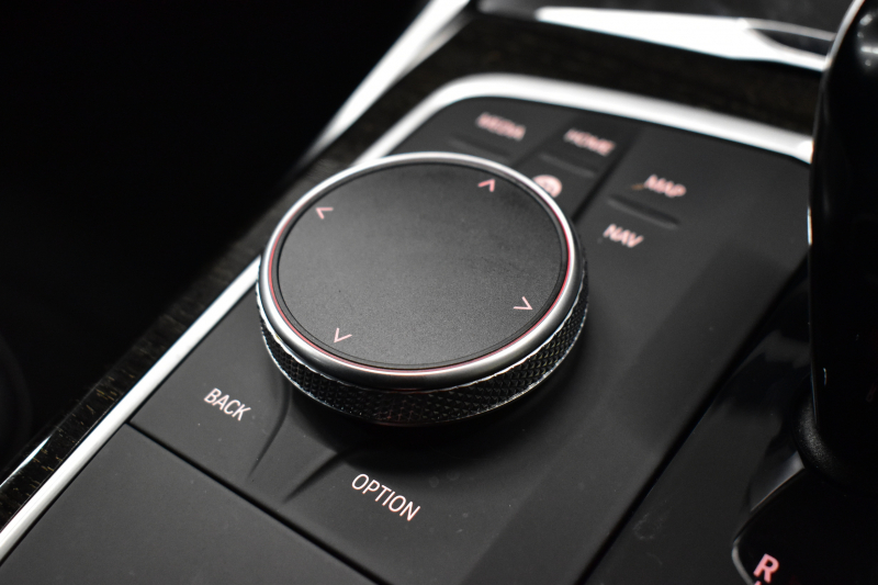 BMW 3シリーズ 330i Mｽﾎﾟｰﾂ G20型 高出力 ｲﾉﾍﾞｰｼｮﾝ&ﾊｲﾗｲﾝ&ｺﾝﾌｫｰﾄP ﾚｰｻﾞｰLEDﾗｲﾄ ﾋｰﾀｰ付黒革 HUD ACC 18AW Mｽﾎﾟｰﾂﾌﾞﾚｰｷ ﾊﾟｰｷﾝｸﾞｱｼｽﾄ+  3Dﾋﾞｭｰ全周囲ｶﾒﾗ ﾀｯﾁﾊﾟﾈﾙﾅﾋﾞ ｱｯﾌﾟﾙｶｰﾌﾟﾚｲ 側面衝突&車線変更警告  2年保証