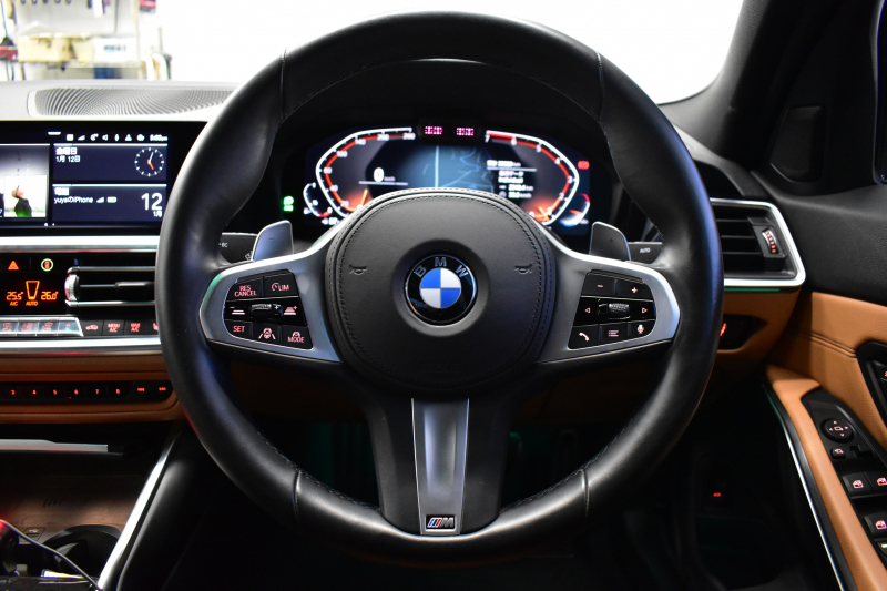BMW 3シリーズ 320i Mｽﾎﾟｰﾂ G20型 ﾊｲﾗｲﾝP ﾋｰﾀｰ付茶革 Mﾊﾟﾌｫﾌﾞﾚｰｷｷｬﾘﾊﾟｰ&ﾛｰﾀｰ 追従ACC LEDﾍｯﾄﾞﾗｲﾄ ｵﾌﾟｼｮﾝ19AW ﾀｯﾁﾊﾟﾈﾙﾅﾋﾞ ｱｯﾌﾟﾙｶｰﾌﾟﾚｲ 側面衝突&車線変更&逸脱&歩行者警告 液晶ﾒｰﾀｰ 後退ｱｼｽﾄ ｱｸﾃｨﾌﾞPDC緊急ﾌﾞﾚｰｷ  2年保証
