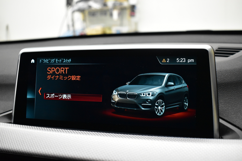 BMW X1 Xdrive20i Mｽﾎﾟｰﾂ 中期 4WD ｱﾄﾞﾊﾞﾝｽﾄﾞｱｸﾃｨﾌﾞｾｰﾌﾃｨ&ｺﾝﾌｫｰﾄP 追従ACC HUD ﾋｰﾀｰ付黒革 ｱﾙﾊﾟｲﾝ製後席用ﾓﾆﾀｰ ﾌﾙｾｸﾞTV  NEWﾃﾞｻﾞｲﾝﾒｰﾀｰ 電子ｼﾌﾄ ﾀｯﾁﾊﾟﾈﾙﾅﾋﾞBｶﾒﾗ Pｱｼｽﾄ LEDﾍｯﾄﾞﾗｲﾄ 衝突軽減 車線逸脱&歩行者警告 電動Rｹﾞｰﾄ 2年保証