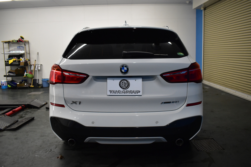 BMW X1 Xdrive20i Mｽﾎﾟｰﾂ 中期 4WD ｱﾄﾞﾊﾞﾝｽﾄﾞｱｸﾃｨﾌﾞｾｰﾌﾃｨ&ｺﾝﾌｫｰﾄP 追従ACC HUD ﾋｰﾀｰ付黒革 ｱﾙﾊﾟｲﾝ製後席用ﾓﾆﾀｰ ﾌﾙｾｸﾞTV  NEWﾃﾞｻﾞｲﾝﾒｰﾀｰ 電子ｼﾌﾄ ﾀｯﾁﾊﾟﾈﾙﾅﾋﾞBｶﾒﾗ Pｱｼｽﾄ LEDﾍｯﾄﾞﾗｲﾄ 衝突軽減 車線逸脱&歩行者警告 電動Rｹﾞｰﾄ 2年保証