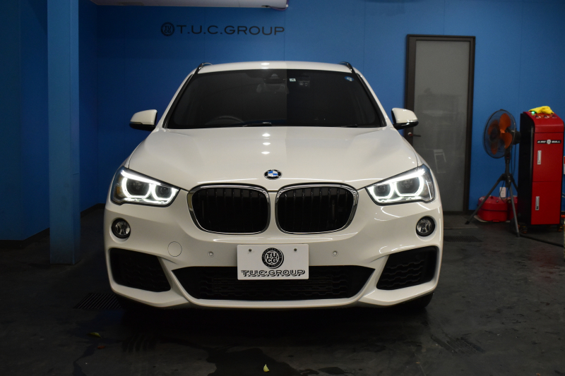 BMW X1 Xdrive20i Mｽﾎﾟｰﾂ 中期 4WD ｱﾄﾞﾊﾞﾝｽﾄﾞｱｸﾃｨﾌﾞｾｰﾌﾃｨ&ｺﾝﾌｫｰﾄP 追従ACC HUD ﾋｰﾀｰ付黒革 ｱﾙﾊﾟｲﾝ製後席用ﾓﾆﾀｰ ﾌﾙｾｸﾞTV  NEWﾃﾞｻﾞｲﾝﾒｰﾀｰ 電子ｼﾌﾄ ﾀｯﾁﾊﾟﾈﾙﾅﾋﾞBｶﾒﾗ Pｱｼｽﾄ LEDﾍｯﾄﾞﾗｲﾄ 衝突軽減 車線逸脱&歩行者警告 電動Rｹﾞｰﾄ 2年保証