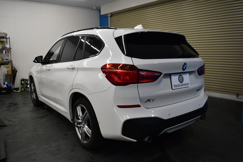 BMW X1 Xdrive20i Mｽﾎﾟｰﾂ 中期 4WD ｱﾄﾞﾊﾞﾝｽﾄﾞｱｸﾃｨﾌﾞｾｰﾌﾃｨ&ｺﾝﾌｫｰﾄP 追従ACC HUD ﾋｰﾀｰ付黒革 ｱﾙﾊﾟｲﾝ製後席用ﾓﾆﾀｰ ﾌﾙｾｸﾞTV  NEWﾃﾞｻﾞｲﾝﾒｰﾀｰ 電子ｼﾌﾄ ﾀｯﾁﾊﾟﾈﾙﾅﾋﾞBｶﾒﾗ Pｱｼｽﾄ LEDﾍｯﾄﾞﾗｲﾄ 衝突軽減 車線逸脱&歩行者警告 電動Rｹﾞｰﾄ 2年保証