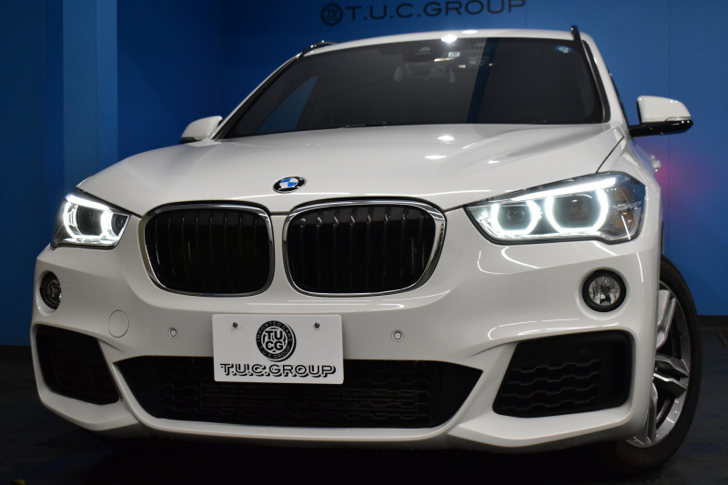 BMW X1 Xdrive20i Mｽﾎﾟｰﾂ 中期 4WD ｱﾄﾞﾊﾞﾝｽﾄﾞｱｸﾃｨﾌﾞｾｰﾌﾃｨ&ｺﾝﾌｫｰﾄP 追従ACC HUD ﾋｰﾀｰ付黒革 ｱﾙﾊﾟｲﾝ製後席用ﾓﾆﾀｰ ﾌﾙｾｸﾞTV  NEWﾃﾞｻﾞｲﾝﾒｰﾀｰ 電子ｼﾌﾄ ﾀｯﾁﾊﾟﾈﾙﾅﾋﾞBｶﾒﾗ Pｱｼｽﾄ LEDﾍｯﾄﾞﾗｲﾄ 衝突軽減 車線逸脱&歩行者警告 電動Rｹﾞｰﾄ 2年保証