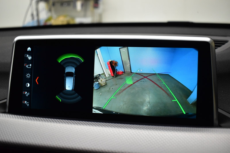 BMW X1 Xﾄﾞﾗｲﾌﾞ18d Mｽﾎﾟｰﾂ 中期ﾓﾃﾞﾙ 4WD ﾋｰﾀｰ付黒革 ｱﾄﾞﾊﾞﾝｽﾄﾞｱｸﾃｨﾌﾞｾｰﾌﾃｨ&ｺﾝﾌｫｰﾄP 追従ACC HUD ｵﾌﾟｼｮﾝ19AW NEWﾃﾞｻﾞｲﾝﾒｰﾀｰ LEDﾍｯﾄﾞﾗｲﾄ ﾀｯﾁﾊﾟﾈﾙHDDﾅﾋﾞBｶﾒﾗ 前後PDC  衝突軽減B 車線逸脱&歩行者警告 電動Rｹﾞｰﾄ ｽﾏｰﾄｷｰ 2年保証