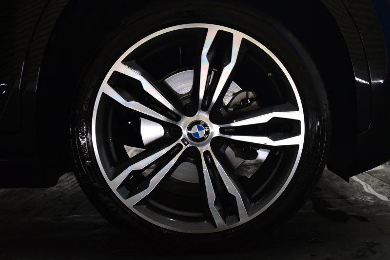 BMW X1 Xﾄﾞﾗｲﾌﾞ18d Mｽﾎﾟｰﾂ 中期ﾓﾃﾞﾙ 4WD ﾋｰﾀｰ付黒革 ｱﾄﾞﾊﾞﾝｽﾄﾞｱｸﾃｨﾌﾞｾｰﾌﾃｨ&ｺﾝﾌｫｰﾄP 追従ACC HUD ｵﾌﾟｼｮﾝ19AW NEWﾃﾞｻﾞｲﾝﾒｰﾀｰ LEDﾍｯﾄﾞﾗｲﾄ ﾀｯﾁﾊﾟﾈﾙHDDﾅﾋﾞBｶﾒﾗ 前後PDC  衝突軽減B 車線逸脱&歩行者警告 電動Rｹﾞｰﾄ ｽﾏｰﾄｷｰ 2年保証