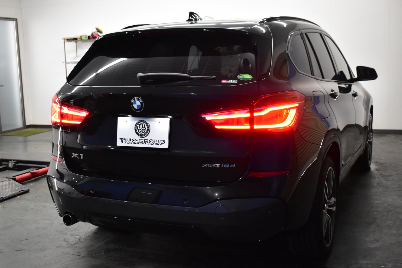 BMW X1 Xﾄﾞﾗｲﾌﾞ18d Mｽﾎﾟｰﾂ 中期ﾓﾃﾞﾙ 4WD ﾋｰﾀｰ付黒革 ｱﾄﾞﾊﾞﾝｽﾄﾞｱｸﾃｨﾌﾞｾｰﾌﾃｨ&ｺﾝﾌｫｰﾄP 追従ACC HUD ｵﾌﾟｼｮﾝ19AW NEWﾃﾞｻﾞｲﾝﾒｰﾀｰ LEDﾍｯﾄﾞﾗｲﾄ ﾀｯﾁﾊﾟﾈﾙHDDﾅﾋﾞBｶﾒﾗ 前後PDC  衝突軽減B 車線逸脱&歩行者警告 電動Rｹﾞｰﾄ ｽﾏｰﾄｷｰ 2年保証