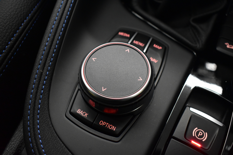 BMW X1 Xﾄﾞﾗｲﾌﾞ18d Mｽﾎﾟｰﾂ 中期ﾓﾃﾞﾙ 4WD ﾋｰﾀｰ付黒革 ｱﾄﾞﾊﾞﾝｽﾄﾞｱｸﾃｨﾌﾞｾｰﾌﾃｨ&ｺﾝﾌｫｰﾄP 追従ACC HUD ｵﾌﾟｼｮﾝ19AW NEWﾃﾞｻﾞｲﾝﾒｰﾀｰ LEDﾍｯﾄﾞﾗｲﾄ ﾀｯﾁﾊﾟﾈﾙHDDﾅﾋﾞBｶﾒﾗ 前後PDC  衝突軽減B 車線逸脱&歩行者警告 電動Rｹﾞｰﾄ ｽﾏｰﾄｷｰ 2年保証