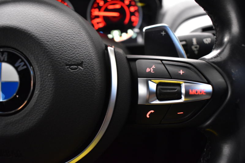 BMW 1シリーズ M135i 直6ﾀｰﾎﾞ320馬力 ｱﾀﾞﾌﾟﾃｨﾌﾞMｻｽ 大型ﾌﾞﾚｰｷｼｽﾃﾑ ｱﾙｶﾝﾀｰﾗ電動ｽﾎﾟｰﾂｼｰﾄ ﾀｯﾁﾊﾟｯﾄﾞ付iﾄﾞﾗｲﾌﾞHDDﾅﾋﾞ Bｶﾒﾗ ﾘｱPDC ﾊﾟﾄﾞﾙｼﾌﾄ 専用18AW ｽﾏｰﾄｷｰ DSRC 2年保証