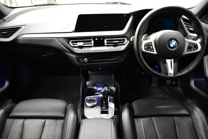 BMW 2シリーズ M235iｸﾞﾗﾝｸｰﾍﾟ Xﾄﾞﾗｲﾌﾞ ﾃﾞﾋﾞｭｰP ｱﾀﾞﾌﾟﾃｨﾌﾞｻｽﾍﾟﾝｼｮﾝ ﾋｰﾀｰ付ﾌﾞﾗｯｸﾚｻﾞｰMｽﾎﾟｰﾂｼｰﾄ Mｼｰﾄﾍﾞﾙﾄ ACC TV ｱｸﾃｨﾌﾞｻｳﾝﾄﾞﾃﾞｻﾞｲﾝ ﾍｷｻｺﾞﾅﾙLEDﾍｯﾄﾞﾗｲﾄ Mｽﾎﾟｰﾂﾌﾞﾚｰｷ LCW ﾗｲﾌﾞｺｯｸﾋﾟｯﾄ ｱｯﾌﾟﾙｶｰﾌﾟﾚｲ 2年保証