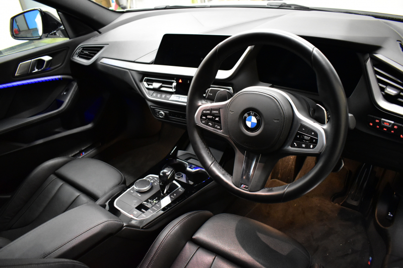 BMW 2シリーズ M235iｸﾞﾗﾝｸｰﾍﾟ Xﾄﾞﾗｲﾌﾞ ﾃﾞﾋﾞｭｰP ｱﾀﾞﾌﾟﾃｨﾌﾞｻｽﾍﾟﾝｼｮﾝ ﾋｰﾀｰ付ﾌﾞﾗｯｸﾚｻﾞｰMｽﾎﾟｰﾂｼｰﾄ Mｼｰﾄﾍﾞﾙﾄ ACC TV ｱｸﾃｨﾌﾞｻｳﾝﾄﾞﾃﾞｻﾞｲﾝ ﾍｷｻｺﾞﾅﾙLEDﾍｯﾄﾞﾗｲﾄ Mｽﾎﾟｰﾂﾌﾞﾚｰｷ LCW ﾗｲﾌﾞｺｯｸﾋﾟｯﾄ ｱｯﾌﾟﾙｶｰﾌﾟﾚｲ 2年保証