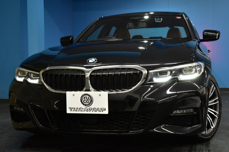 BMW 3シリーズ 320i Mｽﾎﾟｰﾂ 1ｵｰﾅｰ ﾊｲﾗｲﾝ&ｺﾝﾌｫｰﾄP ﾋｰﾀｰ付ｺﾆｬｯｸﾚｻﾞｰ HUD ﾌﾙｾｸﾞTV ﾀｯﾁﾊﾟﾈﾙﾅﾋﾞBｶﾒﾗPｱｼｽﾄ ｱｯﾌﾟﾙｶｰﾌﾟﾚｲ  追従ACC LEDﾍｯﾄﾞﾗｲﾄ 電動ﾄﾗﾝｸ 側面衝突&車線変更&逸脱&歩行者警告 液晶ﾒｰﾀｰ 後退ｱｼｽﾄ ｱｸﾃｨﾌﾞPDC緊急ﾌﾞﾚｰｷ  2年保証