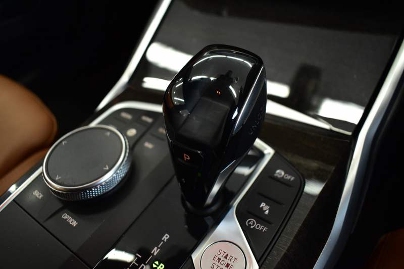 BMW 3シリーズ 320i Mｽﾎﾟｰﾂ 1ｵｰﾅｰ ﾊｲﾗｲﾝ&ｺﾝﾌｫｰﾄP ﾋｰﾀｰ付ｺﾆｬｯｸﾚｻﾞｰ HUD ﾌﾙｾｸﾞTV ﾀｯﾁﾊﾟﾈﾙﾅﾋﾞBｶﾒﾗPｱｼｽﾄ ｱｯﾌﾟﾙｶｰﾌﾟﾚｲ  追従ACC LEDﾍｯﾄﾞﾗｲﾄ 電動ﾄﾗﾝｸ 側面衝突&車線変更&逸脱&歩行者警告 液晶ﾒｰﾀｰ 後退ｱｼｽﾄ ｱｸﾃｨﾌﾞPDC緊急ﾌﾞﾚｰｷ  2年保証