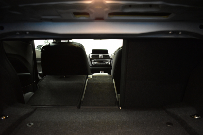 BMW Mシリーズ M2 MDCT 7速DCT ｻﾝﾙｰﾌ ﾋｰﾀｰ付黒革 LEDﾘﾝｸﾞｷｾﾉﾝﾍｯﾄﾞﾗｲﾄ ﾀｯﾁﾊﾟｯﾄﾞHDDﾅﾋﾞ 19AW  車線逸脱&歩行者警告 衝突軽減ﾌﾞﾚｰｷ ｶｰﾎﾞﾝｲﾝﾃﾘｱ Bｶﾒﾗ iｽﾄｯﾌﾟ ｽﾏｰﾄｷｰ 2年保証