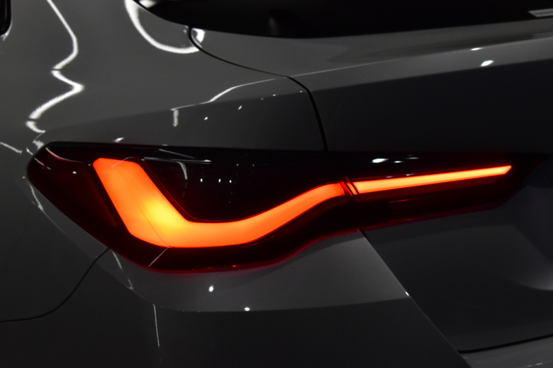 BMW 4シリーズ 420iｸﾞﾗﾝｸｰﾍﾟ Mｽﾎﾟｰﾂ 新車保証R7年6月迄 ｺﾝﾌｫｰﾄ&Mｽﾎﾟｰﾂｼｰﾄ&ｻｳﾝﾄﾞP ﾋｰﾀｰ付茶革 Mｽﾎﾟｰﾂｼｰﾄ ﾊｰﾏﾝｶｰﾄﾞﾝ LEDﾍｯﾄﾞﾗｲﾄ 追従ACC 車線変更警告 ﾀｯﾁﾊﾟﾈﾙﾅﾋﾞBｶﾒﾗ Apple Car Play ﾌﾙｾｸﾞ 3Dﾋﾞｭｰ全周囲ｶﾒﾗ 液晶ﾒｰﾀｰ Pｱｼｽﾄ 19AW