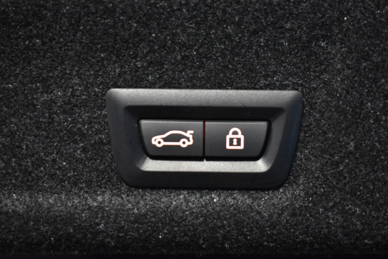 BMW 3シリーズ 320d Xﾄﾞﾗｲﾌﾞ Mｽﾎﾟｰﾂ G20型 4WD ｺﾝﾌｫｰﾄP Pｱｼｽﾄﾌﾟﾗｽ 3Dﾋﾞｭｰ全周囲ｶﾒﾗ ﾋｰﾀｰ付ｱﾙｶﾝﾀｰﾗ電動ｽﾎﾟｰﾂｼｰﾄ ﾀｯﾁﾊﾟﾈﾙﾅﾋﾞBｶﾒﾗ ｱｯﾌﾟﾙｶｰﾌﾟﾚｲ  追従ACC LEDﾍｯﾄﾞﾗｲﾄ 電動ﾄﾗﾝｸ 側面衝突&車線変更&逸脱&歩行者警告 液晶ﾒｰﾀｰ 後退ｱｼｽﾄ 2年保証