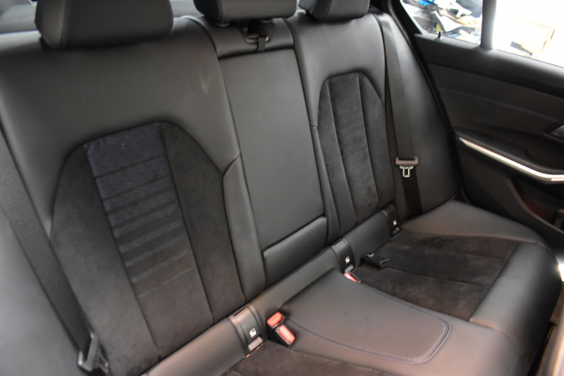 BMW 3シリーズ 320d Xﾄﾞﾗｲﾌﾞ Mｽﾎﾟｰﾂ G20型 4WD ｺﾝﾌｫｰﾄP Pｱｼｽﾄﾌﾟﾗｽ 3Dﾋﾞｭｰ全周囲ｶﾒﾗ ﾋｰﾀｰ付ｱﾙｶﾝﾀｰﾗ電動ｽﾎﾟｰﾂｼｰﾄ ﾀｯﾁﾊﾟﾈﾙﾅﾋﾞBｶﾒﾗ ｱｯﾌﾟﾙｶｰﾌﾟﾚｲ  追従ACC LEDﾍｯﾄﾞﾗｲﾄ 電動ﾄﾗﾝｸ 側面衝突&車線変更&逸脱&歩行者警告 液晶ﾒｰﾀｰ 後退ｱｼｽﾄ 2年保証