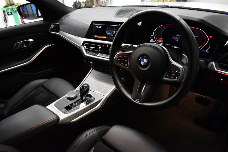 BMW 3シリーズ 320d Xﾄﾞﾗｲﾌﾞ Mｽﾎﾟｰﾂ G20型 4WD ｺﾝﾌｫｰﾄP Pｱｼｽﾄﾌﾟﾗｽ 3Dﾋﾞｭｰ全周囲ｶﾒﾗ ﾋｰﾀｰ付ｱﾙｶﾝﾀｰﾗ電動ｽﾎﾟｰﾂｼｰﾄ ﾀｯﾁﾊﾟﾈﾙﾅﾋﾞBｶﾒﾗ ｱｯﾌﾟﾙｶｰﾌﾟﾚｲ  追従ACC LEDﾍｯﾄﾞﾗｲﾄ 電動ﾄﾗﾝｸ 側面衝突&車線変更&逸脱&歩行者警告 液晶ﾒｰﾀｰ 後退ｱｼｽﾄ 2年保証