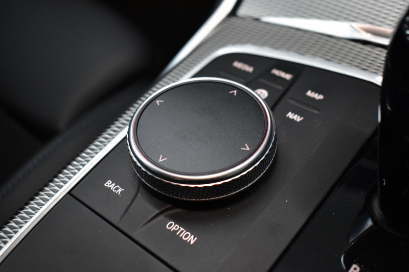 BMW 3シリーズ 320d Xﾄﾞﾗｲﾌﾞ Mｽﾎﾟｰﾂ G20型 4WD ｺﾝﾌｫｰﾄP Pｱｼｽﾄﾌﾟﾗｽ 3Dﾋﾞｭｰ全周囲ｶﾒﾗ ﾋｰﾀｰ付ｱﾙｶﾝﾀｰﾗ電動ｽﾎﾟｰﾂｼｰﾄ ﾀｯﾁﾊﾟﾈﾙﾅﾋﾞBｶﾒﾗ ｱｯﾌﾟﾙｶｰﾌﾟﾚｲ  追従ACC LEDﾍｯﾄﾞﾗｲﾄ 電動ﾄﾗﾝｸ 側面衝突&車線変更&逸脱&歩行者警告 液晶ﾒｰﾀｰ 後退ｱｼｽﾄ 2年保証