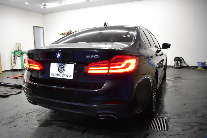 BMW 5シリーズ 530i Mｽﾎﾟｰﾂ G30型 高出力ﾓﾃﾞﾙ ｺﾝﾌｫｰﾄ&ﾊｲﾗｲﾝP Fﾏｯｻｰｼﾞ&ﾍﾞﾝﾁﾚｰｼｮﾝ 全席ﾋｰﾀｰ黒革 LEDﾍｯﾄﾞﾗｲﾄ 追従ACC HUD ﾊｰﾏﾝｶｰﾄﾞﾝ 液晶ﾒｰﾀｰ ｼﾞｪｽﾁｬｰｺﾝﾄﾛｰﾙ付ﾀｯﾁﾊﾟﾈﾙ対応iﾄﾞﾗｲﾌﾞHDDﾅﾋﾞﾌﾙｾｸﾞ 3Dﾋﾞｭｰ Bｶﾒﾗ 電動ﾄﾗﾝｸ 2年保証