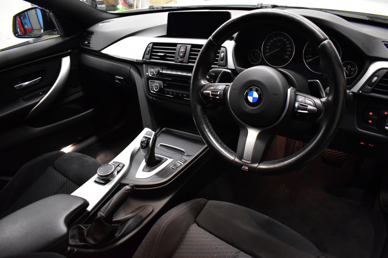 BMW 4シリーズ 420iｸﾞﾗﾝｸｰﾍﾟ Mｽﾎﾟｰﾂ ｻﾝﾙｰﾌ 追従ACC LEDﾍｯﾄﾞﾗｲﾄ 19AW 車線逸脱&歩行者警告 衝突軽減ﾌﾞﾚｰｷ  ﾀｯﾁﾊﾟｯﾄﾞiﾄﾞﾗｲﾌﾞHDDﾅﾋﾞ Bｶﾒﾗ ﾘｱPDC ﾊﾟﾄﾞﾙｼﾌﾄ 電動ﾘｱｹﾞｰﾄ ｺﾝﾌｫA ｽﾏｰﾄｷｰ 2年保証