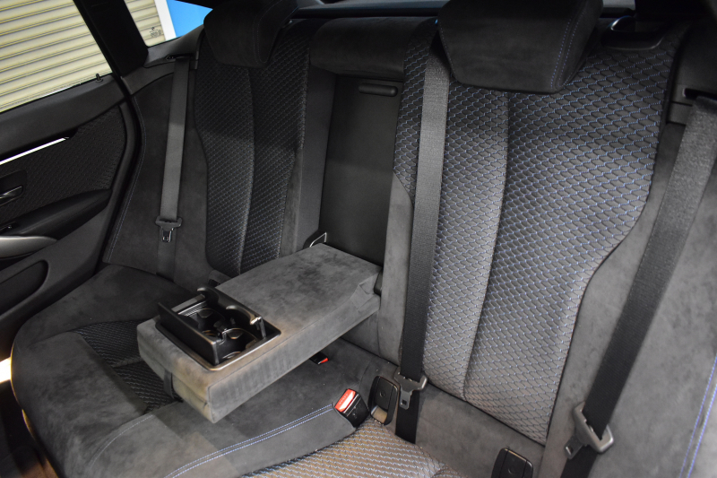 BMW 4シリーズ 420iｸﾞﾗﾝｸｰﾍﾟ Mｽﾎﾟｰﾂ ｻﾝﾙｰﾌ 追従ACC LEDﾍｯﾄﾞﾗｲﾄ 19AW 車線逸脱&歩行者警告 衝突軽減ﾌﾞﾚｰｷ  ﾀｯﾁﾊﾟｯﾄﾞiﾄﾞﾗｲﾌﾞHDDﾅﾋﾞ Bｶﾒﾗ ﾘｱPDC ﾊﾟﾄﾞﾙｼﾌﾄ 電動ﾘｱｹﾞｰﾄ ｺﾝﾌｫA ｽﾏｰﾄｷｰ 2年保証