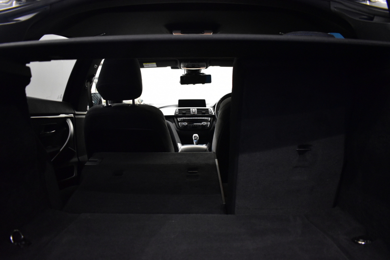 BMW 4シリーズ 420iｸﾞﾗﾝｸｰﾍﾟ Mｽﾎﾟｰﾂ ｻﾝﾙｰﾌ 追従ACC LEDﾍｯﾄﾞﾗｲﾄ 19AW 車線逸脱&歩行者警告 衝突軽減ﾌﾞﾚｰｷ  ﾀｯﾁﾊﾟｯﾄﾞiﾄﾞﾗｲﾌﾞHDDﾅﾋﾞ Bｶﾒﾗ ﾘｱPDC ﾊﾟﾄﾞﾙｼﾌﾄ 電動ﾘｱｹﾞｰﾄ ｺﾝﾌｫA ｽﾏｰﾄｷｰ 2年保証