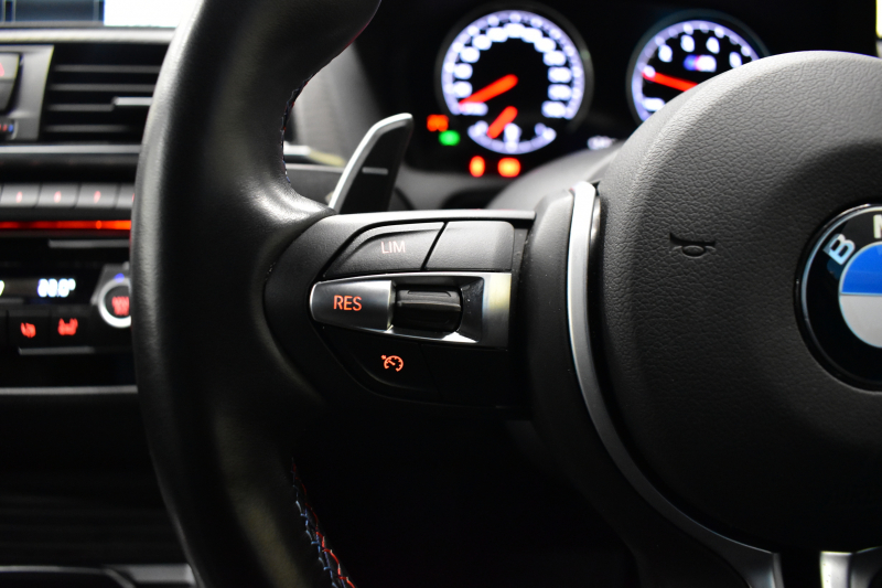 BMW Mシリーズ M2 MDCT 7速DCT LCI後期 ﾋｰﾀｰ付黒革 ｱﾀﾞﾌﾟﾃｨﾌﾞﾍｷｻｺﾞﾅﾙLEDﾍｯﾄﾞﾗｲﾄ&ﾃｰﾙ ﾀｯﾁﾊﾟﾈﾙHDDﾅﾋﾞ Bｶﾒﾗ ﾘｱPDC 19AW 車線逸脱&歩行者警告 衝突軽減ﾌﾞﾚｰｷ ｶｰﾎﾞﾝｲﾝﾃﾘｱ iｽﾄｯﾌﾟ ｽﾏｰﾄｷｰ 2年保証