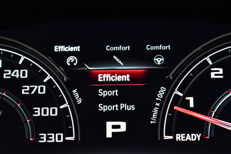 BMW Mシリーズ M5 V8ﾂｲﾝﾀｰﾎﾞ600馬力 Bowers&Wikinsｻｳﾝﾄﾞ ｺﾝﾌｫｰﾄP  MxDrive（4WD//2WD切替可） 全席ﾋｰﾀｰ&前席ﾍﾞﾝﾁﾚｰｼｮﾝ&ﾏｯｻｰｼﾞ付ｼﾙﾊﾞｰｽﾄｰﾝﾚｻﾞｰ ｽﾃｱﾘﾝｸﾞﾋｰﾀｰ 追従ACC LCW LEDﾍｯﾄﾞﾗｲﾄ HUD 液晶ﾒｰﾀｰ 360度ｶﾒﾗ3Dﾋﾞｭｰ 20AW 電動ﾄﾗﾝｸ 2年保証