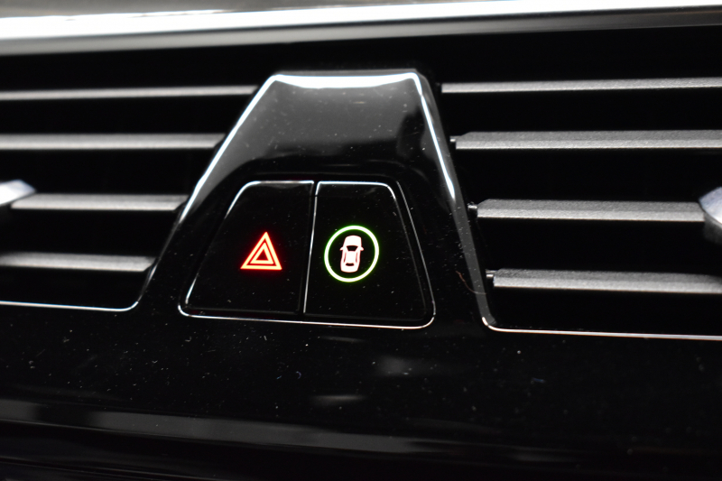 BMW Mシリーズ M5 V8ﾂｲﾝﾀｰﾎﾞ600馬力 Bowers&Wikinsｻｳﾝﾄﾞ ｺﾝﾌｫｰﾄP  MxDrive（4WD//2WD切替可） 全席ﾋｰﾀｰ&前席ﾍﾞﾝﾁﾚｰｼｮﾝ&ﾏｯｻｰｼﾞ付ｼﾙﾊﾞｰｽﾄｰﾝﾚｻﾞｰ ｽﾃｱﾘﾝｸﾞﾋｰﾀｰ 追従ACC LCW LEDﾍｯﾄﾞﾗｲﾄ HUD 液晶ﾒｰﾀｰ 360度ｶﾒﾗ3Dﾋﾞｭｰ 20AW 電動ﾄﾗﾝｸ 2年保証