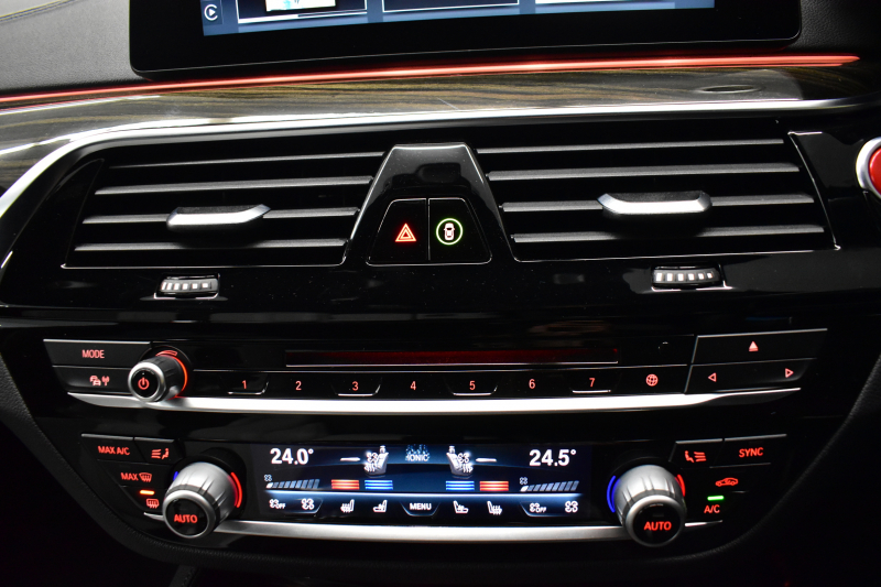 BMW Mシリーズ M5 V8ﾂｲﾝﾀｰﾎﾞ600馬力 Bowers&Wikinsｻｳﾝﾄﾞ ｺﾝﾌｫｰﾄP  MxDrive（4WD//2WD切替可） 全席ﾋｰﾀｰ&前席ﾍﾞﾝﾁﾚｰｼｮﾝ&ﾏｯｻｰｼﾞ付ｼﾙﾊﾞｰｽﾄｰﾝﾚｻﾞｰ ｽﾃｱﾘﾝｸﾞﾋｰﾀｰ 追従ACC LCW LEDﾍｯﾄﾞﾗｲﾄ HUD 液晶ﾒｰﾀｰ 360度ｶﾒﾗ3Dﾋﾞｭｰ 20AW 電動ﾄﾗﾝｸ 2年保証