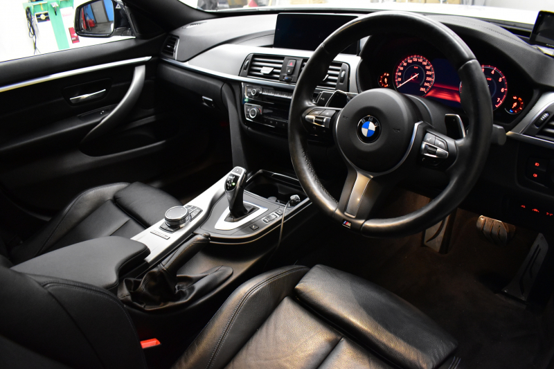 BMW 4シリーズ 420i ｸﾞﾗﾝｸｰﾍﾟ ｲﾝｽﾀｲﾙｽﾎﾟｰﾂ LCI後期 限定車 ﾌｧｽﾄﾄﾗｯｸP ACC ﾍｷｻｺﾞﾅﾙLEDﾍｯﾄﾞﾗｲﾄ&ﾃｰﾙ HUD ﾋｰﾀｰ付黒革 可変Mｻｽ Mﾌﾞﾚｰｷ 19AW H&Rﾀﾞｳﾝｻｽ ｱｰｷｭﾚｲﾏﾌﾗｰ 3DﾃﾞｻﾞｲﾝｶｰﾎﾞﾝFﾘｯﾌﾟ 液晶ﾒｰﾀｰ ﾀｯﾁﾊﾟﾈﾙﾅﾋﾞ LCW 衝突軽減 2年保証